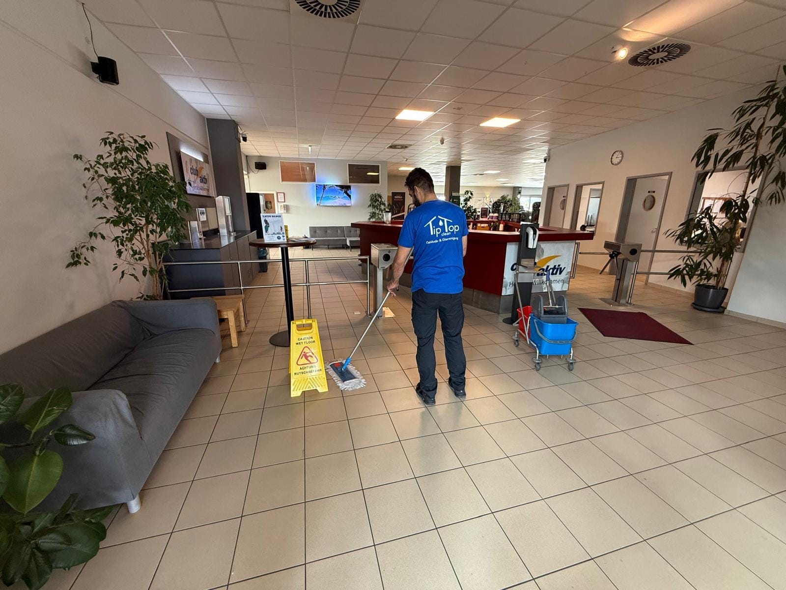 Reinigungsfirma Gebäudereinigung Gebäudereinigung Rottweil
